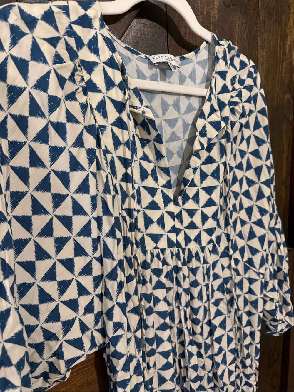 V-Neck Blue & White Geometric Tiered Midi Dress - Picture 2 of 7